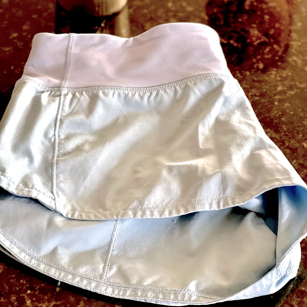 Lulu Lemon hotty 2.5 shorts